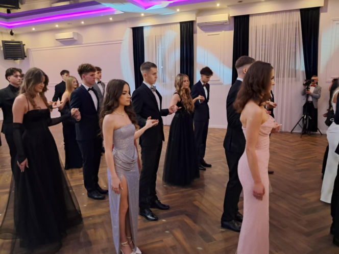 Studniówka 2026 Zespołu Szkół Zawodowych nr 3 w Starachowicach