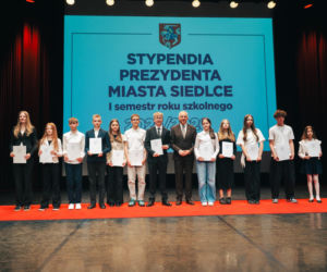 Najzdolniejsi uczniowie odebrali stypendia Prezydenta Miasta Siedlce