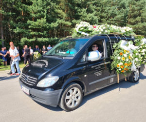 Przędzel: Pogrzeb ofiar tragicznego wypadku w Jamnicy.