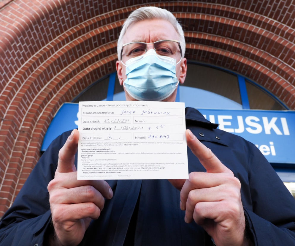 Jacek Jaśkowiak został zaszczepiony w poniedziałek