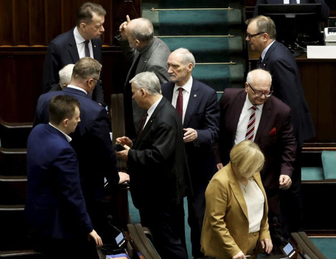 Sikorski ostro do Macierewicza w Sejmie