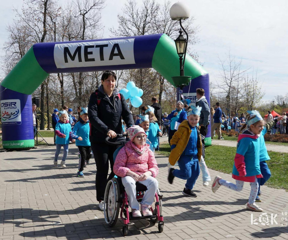 8. Niebieski Bieg Stowarzyszenia „Labirynt” w Łukowie - ZDJĘCIA cz. 1