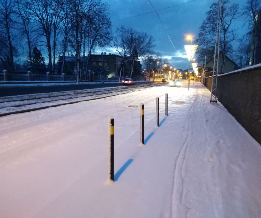 Atak zimy na Śląsku. Niebezpiecznie na drogach!