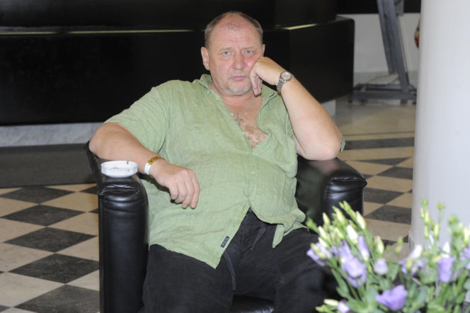 Tak wyglądał przed laty Andrzej Grabowski. Miał jeszcze mniej włosów!