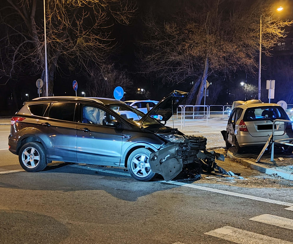 Wypadek na Plantach - Jedna osoba zabrana do szpitala