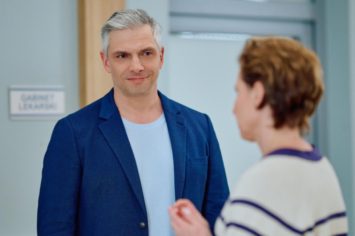 Na Wspólnej odc. 4238. Justyna (Magdalena Kacprzak), Greg Kalski (Michał Sitarski)