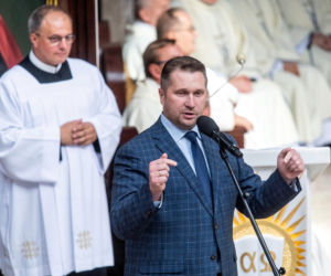 Urodziny Radia Maryja. Tadeusz Rydzyk na mszy w towarzystwie Czarnka
