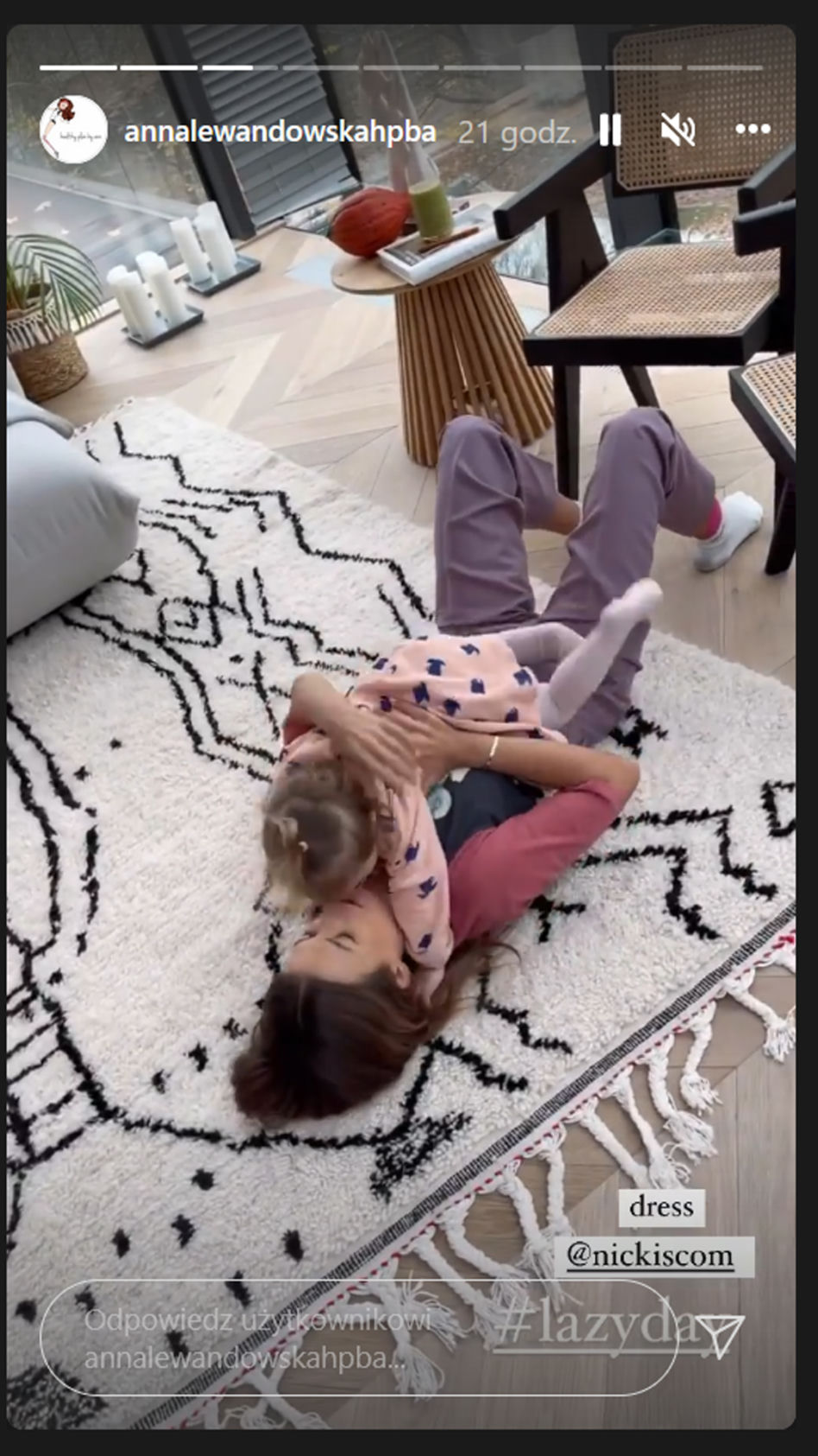 Anna Lewandowska w skarpetkach za 500 złotych