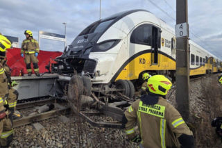 Tragedia pod Wrocławiem.  Godzinami walczyli o dotarcie do kierowcy
