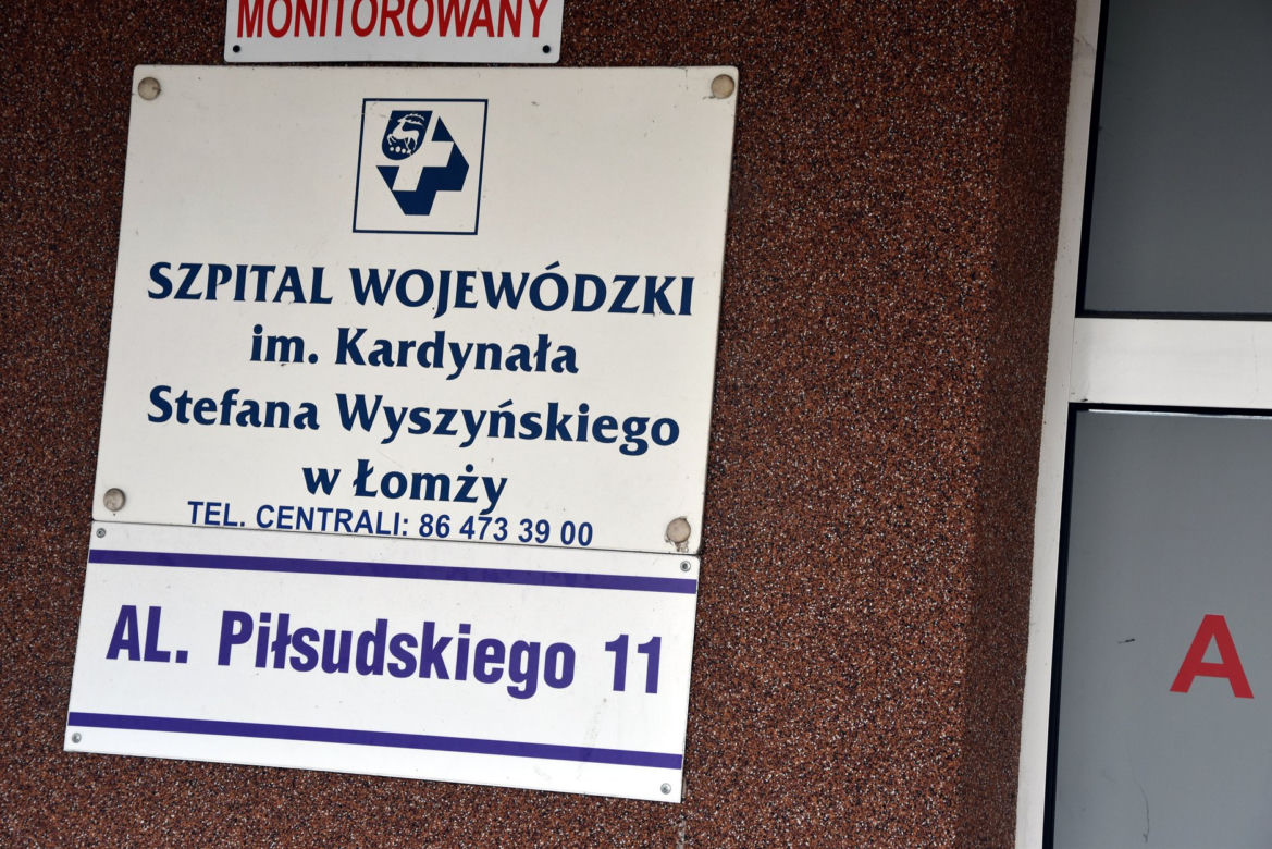 Protest przed szpitalem w Łomzy - NIE dla szpitala zakaźnego