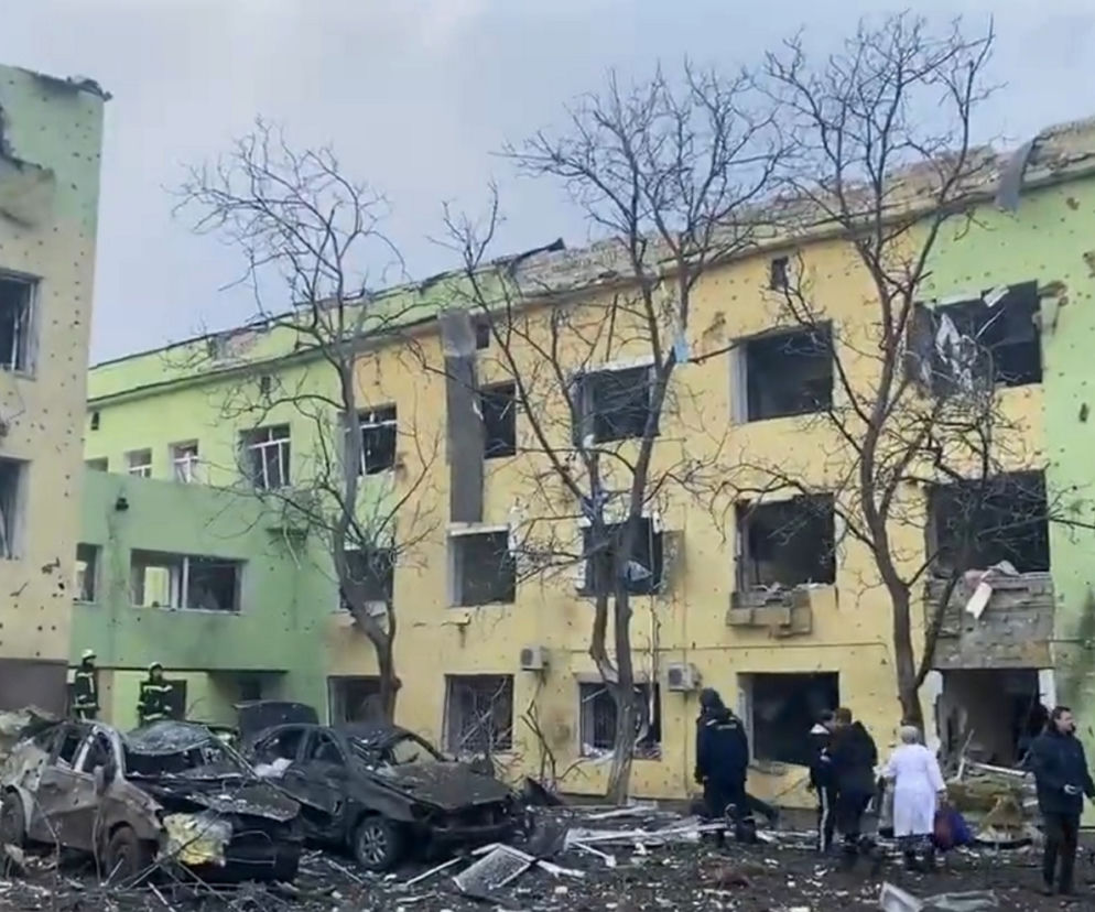 Tak wygląda wojna Putina. Barbarzyński atak wojsk rosyjskich na szpital w Mariupolu