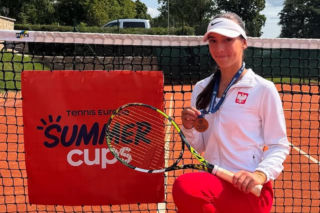 Iga Świątek już ją wyróżniła. Zjawiskowa 16-latka nadzieją polskiego tenisa! Oto Oliwia Sybicka