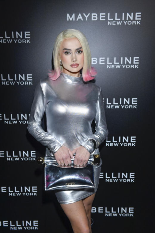 Wersow na imprezie Maybelline