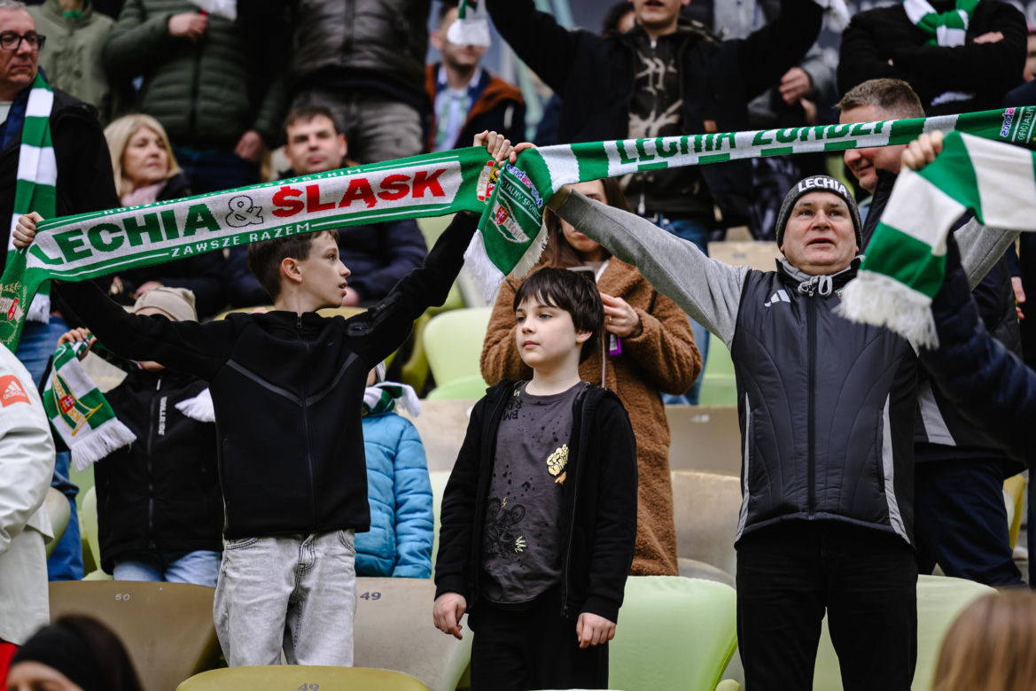 Lechia Gdańsk - Raków Częstochowa; Zdjęcia kibiców z meczu 30. kolejki PKO BP Ekstraklasy