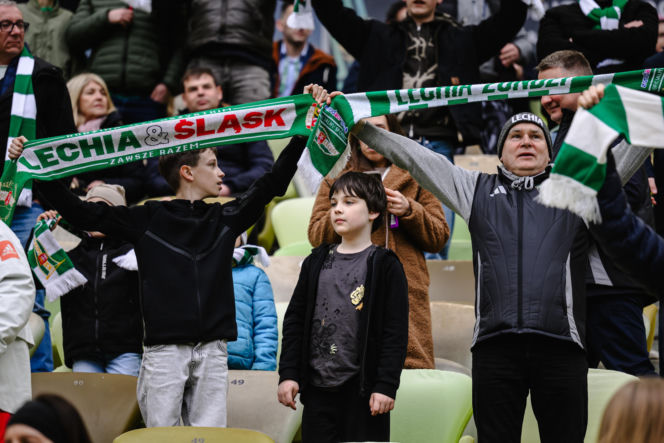 Lechia Gdańsk - Raków Częstochowa; Zdjęcia kibiców z meczu 30. kolejki PKO BP Ekstraklasy