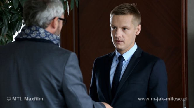 M jak miłość odc. 1098. Piotrek (Marcin Mroczek), Adam Werner (Jacek Kopczyński)