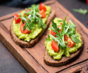 Ma ponad 600 mg potasu na 100 g. Dlaczego ten owoc coraz częściej trafia do zaleceń dietetycznych?