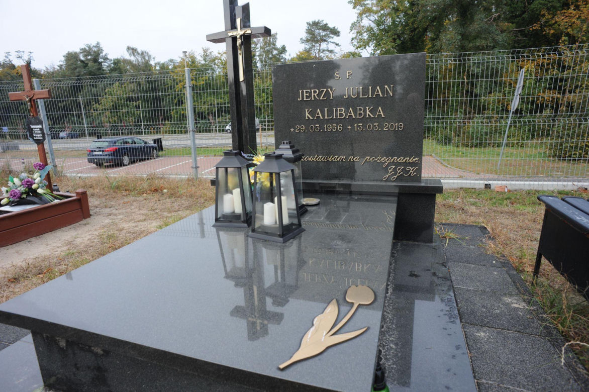 Tak wygląda grób słynnego uwodziciela z czasów PRL, Jerzego Kalibabki