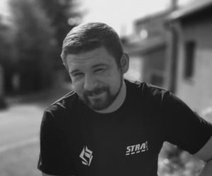 Śląskie: Ratownik Michał zginął po wypadku karetki. Zostawił piękną narzeczoną i córeczkę Zuzię