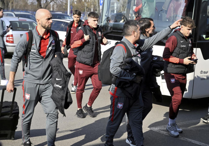 Polscy piłkarze polecieli na finał baraży ze Szwecją