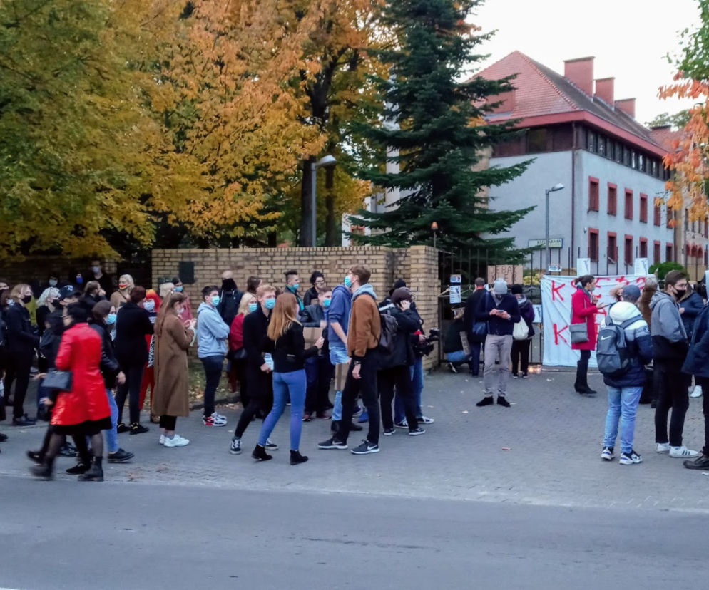 Protest pod kurią w Szczecinie