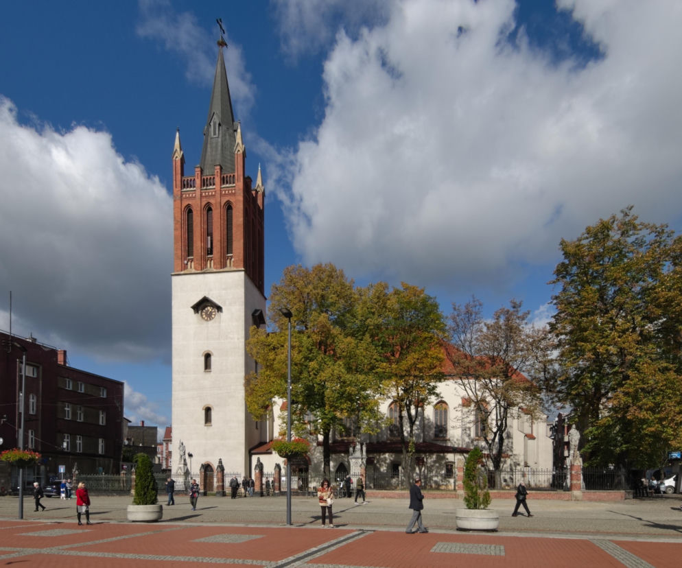 To jedno z najstarszych miast w centralnej części woj. śląskiego. Kiedyś leżało w dwóch państwach
