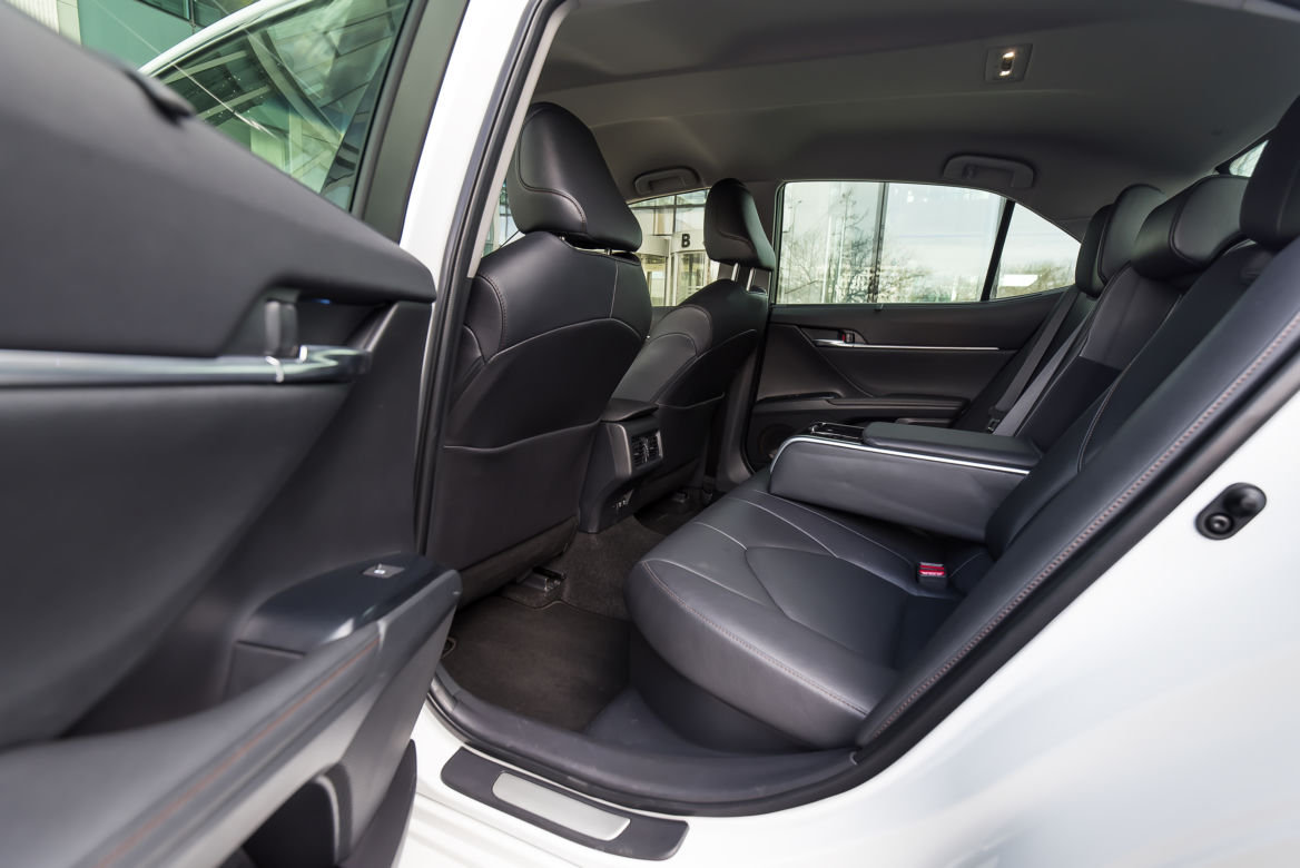 Toyota Camry 2.5 Hybrid 218 KM e-CVT Executive + VIP