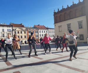 Taniec przeciw przemocy w Tarnowie