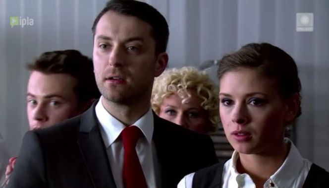 Hotel 52 sezon 7 odcinek 91. Tomasz (Filip Bobek), Sara (Klaudia Halejcio)
