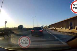 Internauci wściekli na kierowcę BMW z S8 pod Wrocławiem. Jest nagranie