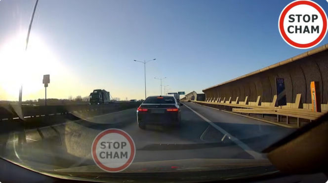 Internauci wściekli na kierowcę BMW z S8 pod Wrocławiem. Jest nagranie