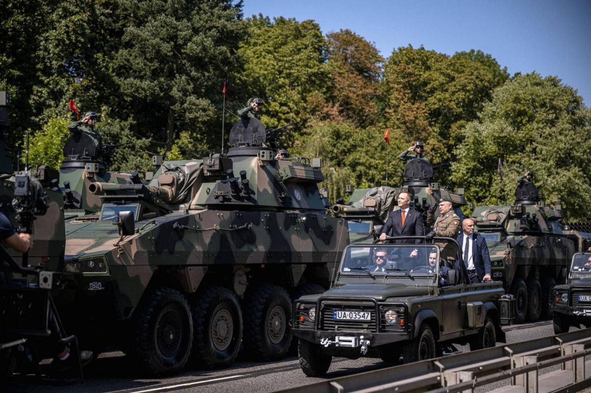 Defilada wojskowa 15 sierpnia w Warszawie. Święto Wojska Polskiego w stolicy