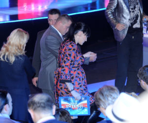 Ciężarna Agnieszka Chylińska o mało nie runęła ze schodów! 