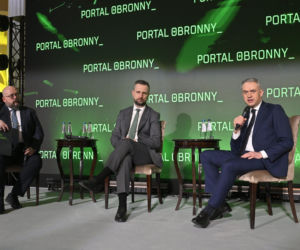 Konferencja Portalu Obronnego. Debata Władysława Kosiniaka-Kamysz i Krzysztofa Gawkowskiego