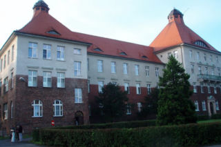 Pacjentka wyskoczyła z okna szpitala w Rydułtowach. Kobieta nie żyje
