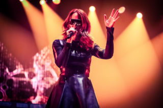 Misternie zaplanowane wizualne widowisko – Epica, Amaranthe i Charlotte Wessels zagrali w Warszawie [RELACJA]