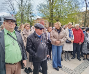 Siedlczanie uczcili minutą ciszy pamięć o zmarłym pośle Łukaszu Litewce