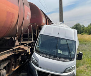 Gniezno: Wjechał wprost pod rozpędzony pociąg! To cud, że żyje 