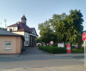 Dwukrotnie otrzymywało prawa miejskie. To jedno z najpiękniejszych miast w Łódzkiem