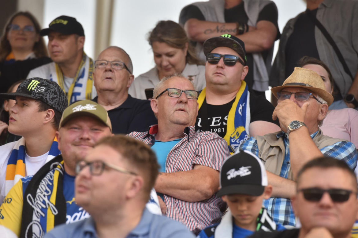 PRES Grupa Deweloperska Toruń - Stelmet Falubaz Zielona Góra, zdjęcia kibiców i zawodników z meczu 10. kolejki PGE Ekstraligi