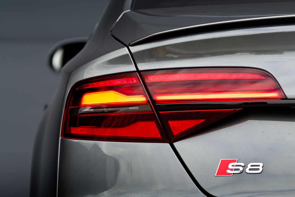 Audi S8 plus 4.0 V8 TFSI quattro