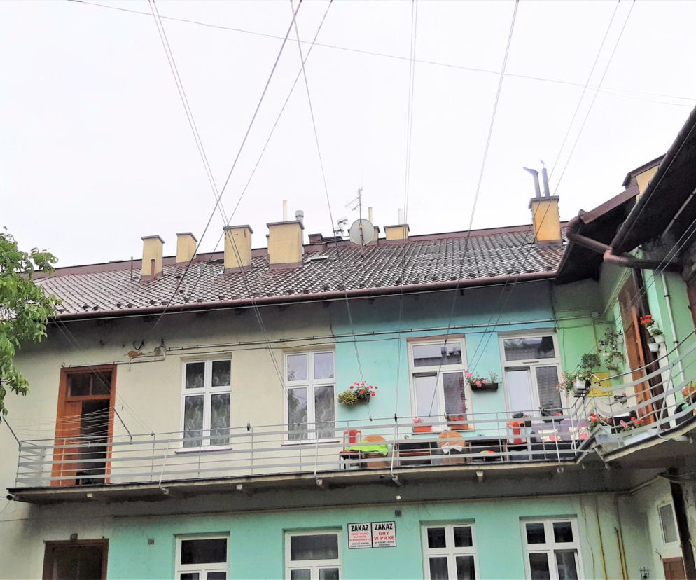 Tarnów. Koszmar mieszkańców ul. Krótkiej. Nie chcą dłużej palić węglem