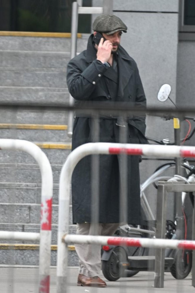 Rozwód Gąsiorowskiej i Żurawskiego w toku! Aktor czekał pod salą z kubkiem w ręku