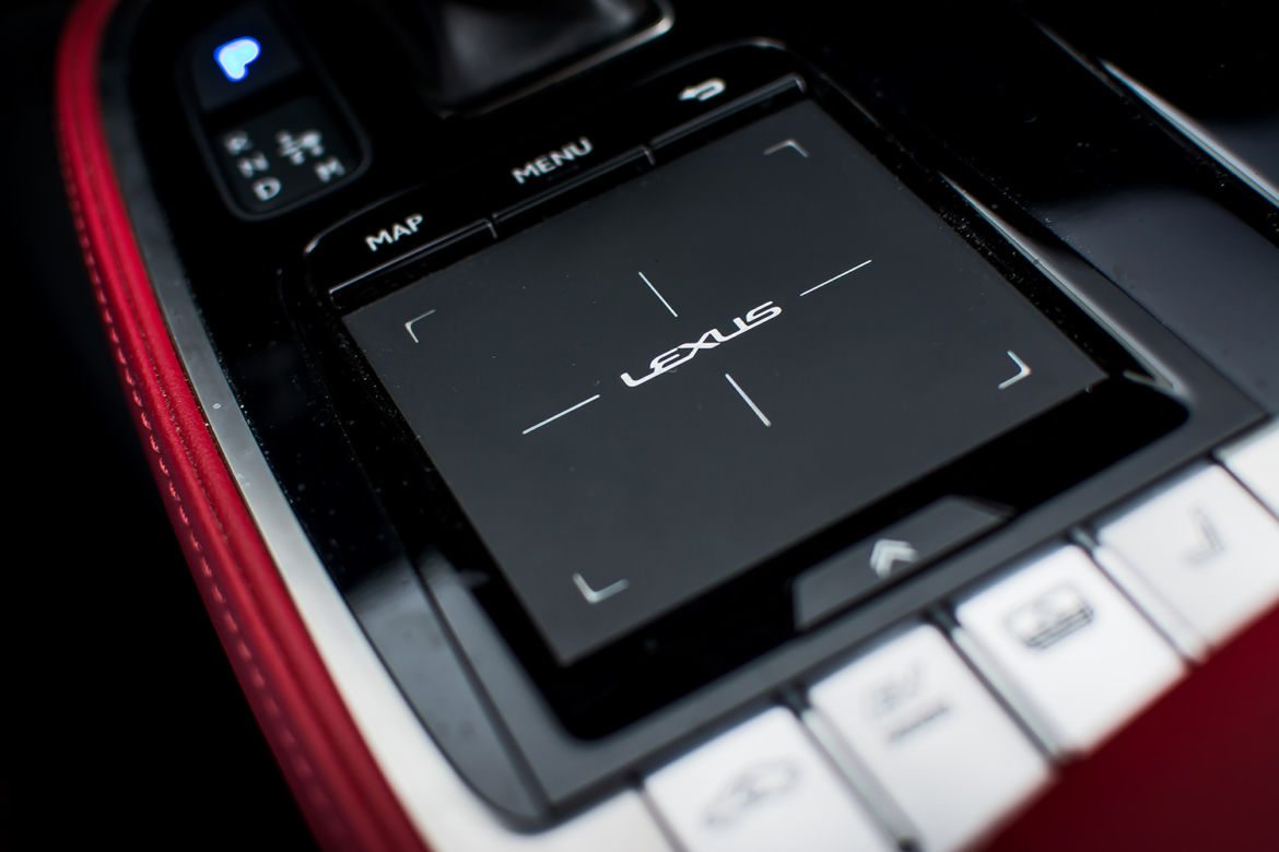 Lexus LS500h F-Sport