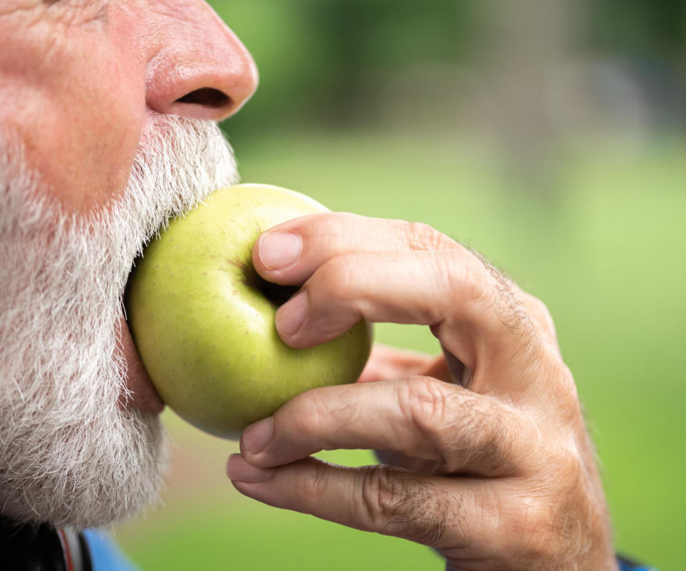 Czy przy cukrzycy można jeść jabłka? Odpowiedź obala popularny mit dietetyczny