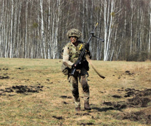 Brytyjscy żołnierze, ćwiczenia na poligonie
