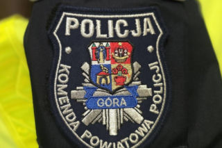 Pędził przez miejscowość, na podwójnym gazie. Zastopowali go policjanci z Góry