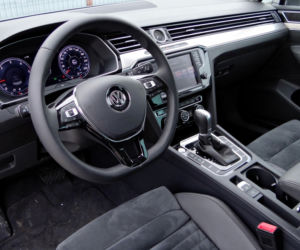 Volkswagen Passat Limousine B8 Highline 2.0 TDI DSG BlueMotion