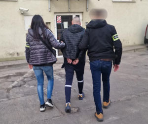 Zmieniał wygląd i miejsca zamieszkania. Policja szukała 44-latka przez 14 lat!