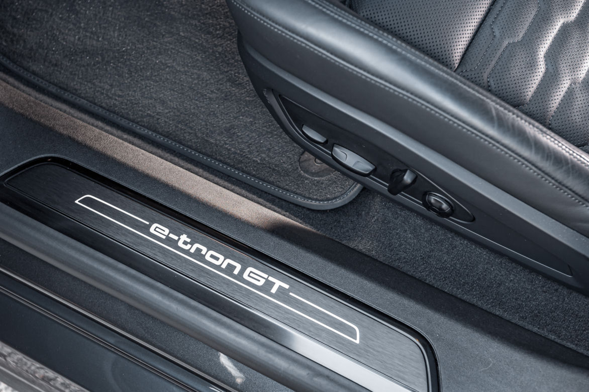 Audi e-tron GT quattro